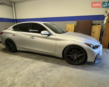 Сірий Інфініті Q50, об'ємом двигуна 3 л та пробігом 80 тис. км за 18500 $, фото 2 на Automoto.ua