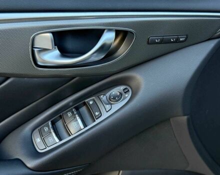 Серый Инфинити Q50, объемом двигателя 2.2 л и пробегом 137 тыс. км за 16999 $, фото 9 на Automoto.ua