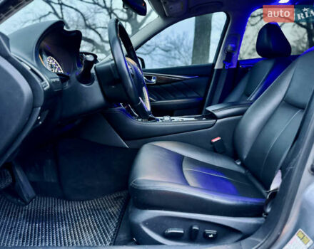 Сірий Інфініті Q50, об'ємом двигуна 3 л та пробігом 86 тис. км за 14699 $, фото 32 на Automoto.ua