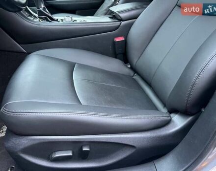 Серый Инфинити Q50, объемом двигателя 3 л и пробегом 116 тыс. км за 11700 $, фото 25 на Automoto.ua