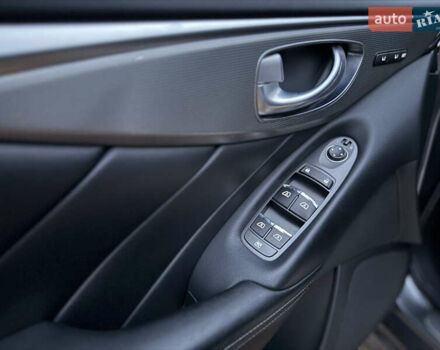 Серый Инфинити Q50, объемом двигателя 1.99 л и пробегом 180 тыс. км за 13900 $, фото 27 на Automoto.ua