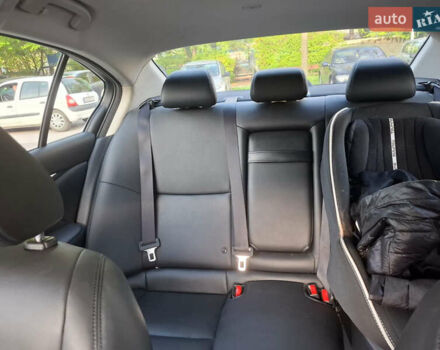 Серый Инфинити Q50, объемом двигателя 1.99 л и пробегом 81 тыс. км за 13900 $, фото 17 на Automoto.ua