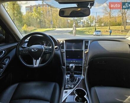 Инфинити Q50 2017 в Деражне на Automoto.ua Серый Инфинити Q50, объемом двигателя 3 л и пробегом 195 тыс. км за 16000 $, фото 9 на Automoto.ua