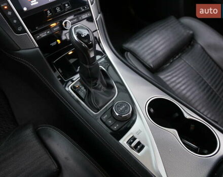 Серый Инфинити Q50, объемом двигателя 3 л и пробегом 60 тыс. км за 16900 $, фото 20 на Automoto.ua