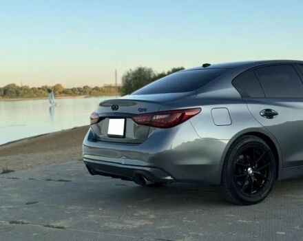 Серый Инфинити Q50, объемом двигателя 2 л и пробегом 127 тыс. км за 10100 $, фото 2 на Automoto.ua