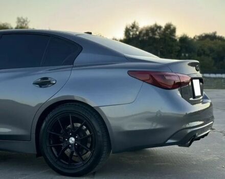 Серый Инфинити Q50, объемом двигателя 2 л и пробегом 127 тыс. км за 10100 $, фото 4 на Automoto.ua