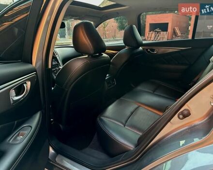 Серый Инфинити Q50, объемом двигателя 3 л и пробегом 82 тыс. км за 23000 $, фото 24 на Automoto.ua