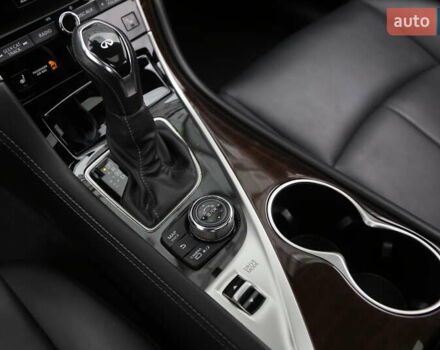 Серый Инфинити Q50, объемом двигателя 2.98 л и пробегом 100 тыс. км за 16500 $, фото 20 на Automoto.ua