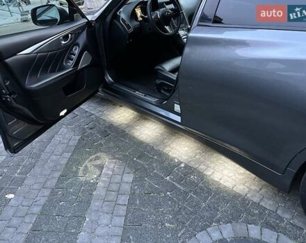 Серый Инфинити Q50, объемом двигателя 3 л и пробегом 118 тыс. км за 22800 $, фото 14 на Automoto.ua