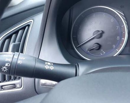 Серый Инфинити Q50, объемом двигателя 3 л и пробегом 86 тыс. км за 16250 $, фото 20 на Automoto.ua