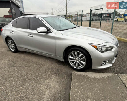 Серый Инфинити Q50, объемом двигателя 3 л и пробегом 132 тыс. км за 11990 $, фото 7 на Automoto.ua