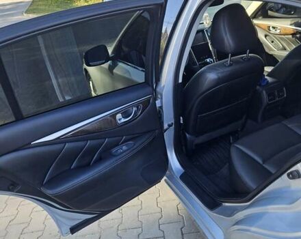 Инфинити Q50 2017 в Деражне на Automoto.ua Серый Инфинити Q50, объемом двигателя 3 л и пробегом 195 тыс. км за 16000 $, фото 10 на Automoto.ua