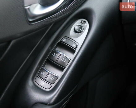 Серый Инфинити Q50, объемом двигателя 3 л и пробегом 60 тыс. км за 16900 $, фото 22 на Automoto.ua