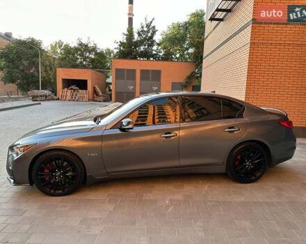 Серый Инфинити Q50, объемом двигателя 3 л и пробегом 82 тыс. км за 23000 $, фото 2 на Automoto.ua