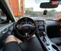 Серый Инфинити Q50, объемом двигателя 3 л и пробегом 82 тыс. км за 23000 $, фото 16 на Automoto.ua