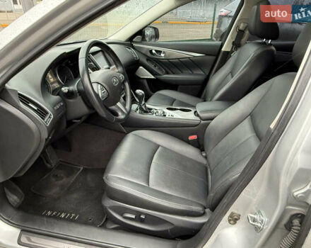Серый Инфинити Q50, объемом двигателя 3 л и пробегом 132 тыс. км за 11990 $, фото 12 на Automoto.ua
