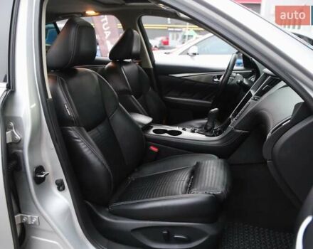 Серый Инфинити Q50, объемом двигателя 3 л и пробегом 60 тыс. км за 16900 $, фото 11 на Automoto.ua