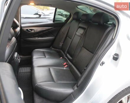 Серый Инфинити Q50, объемом двигателя 3 л и пробегом 60 тыс. км за 16900 $, фото 9 на Automoto.ua