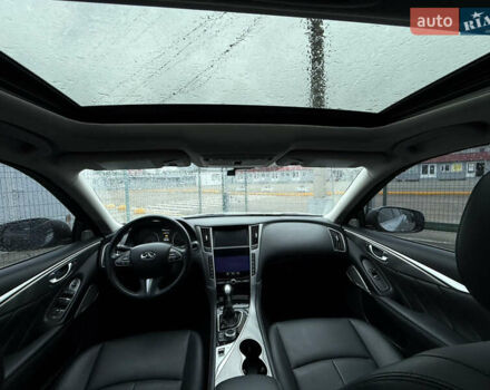 Серый Инфинити Q50, объемом двигателя 3 л и пробегом 132 тыс. км за 11990 $, фото 18 на Automoto.ua