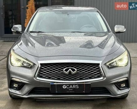 Серый Инфинити Q50, объемом двигателя 3 л и пробегом 170 тыс. км за 16500 $, фото 1 на Automoto.ua