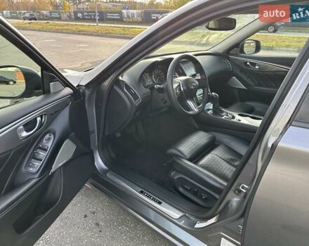 Серый Инфинити Q50, объемом двигателя 3 л и пробегом 118 тыс. км за 22800 $, фото 21 на Automoto.ua