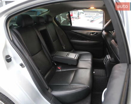 Серый Инфинити Q50, объемом двигателя 3 л и пробегом 60 тыс. км за 16900 $, фото 10 на Automoto.ua