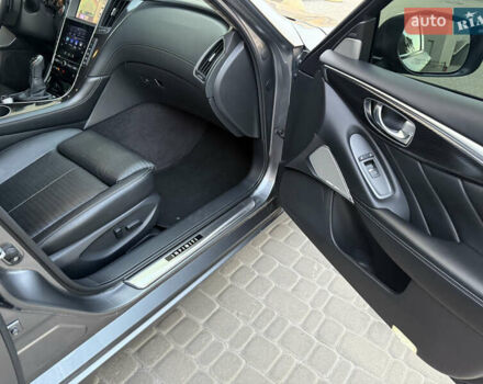 Сірий Інфініті Q50, об'ємом двигуна 3 л та пробігом 64 тис. км за 23300 $, фото 25 на Automoto.ua
