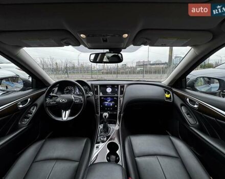 Серый Инфинити Q50, объемом двигателя 3 л и пробегом 73 тыс. км за 18000 $, фото 14 на Automoto.ua