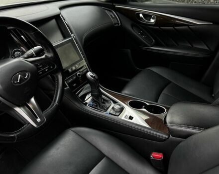 Сірий Інфініті Q50, об'ємом двигуна 3 л та пробігом 148 тис. км за 14500 $, фото 6 на Automoto.ua