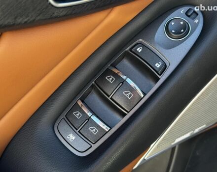 Сірий Інфініті Q50, об'ємом двигуна 3 л та пробігом 64 тис. км за 25490 $, фото 14 на Automoto.ua