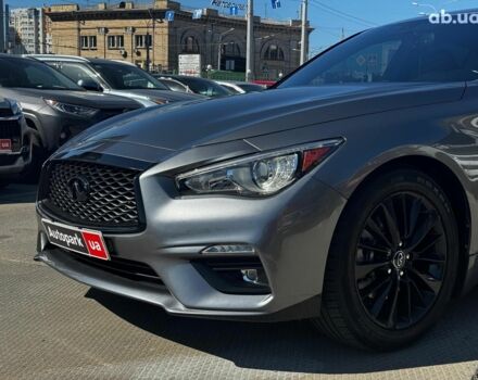 Сірий Інфініті Q50, об'ємом двигуна 3 л та пробігом 64 тис. км за 25490 $, фото 1 на Automoto.ua