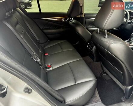 Сірий Інфініті Q50, об'ємом двигуна 3 л та пробігом 72 тис. км за 17400 $, фото 14 на Automoto.ua