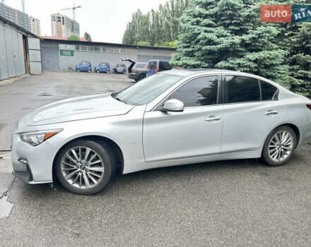 Серый Инфинити Q50, объемом двигателя 3 л и пробегом 100 тыс. км за 14800 $, фото 2 на Automoto.ua