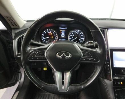Серый Инфинити Q50, объемом двигателя 3 л и пробегом 80 тыс. км за 16000 $, фото 8 на Automoto.ua