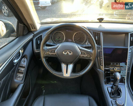 Серый Инфинити Q50, объемом двигателя 1.99 л и пробегом 152 тыс. км за 12300 $, фото 12 на Automoto.ua