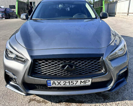 Серый Инфинити Q50, объемом двигателя 3 л и пробегом 105 тыс. км за 18900 $, фото 1 на Automoto.ua