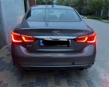 Сірий Інфініті Q50, об'ємом двигуна 2 л та пробігом 127 тис. км за 14000 $, фото 4 на Automoto.ua