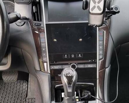 Сірий Інфініті Q50, об'ємом двигуна 3 л та пробігом 129 тис. км за 18500 $, фото 2 на Automoto.ua