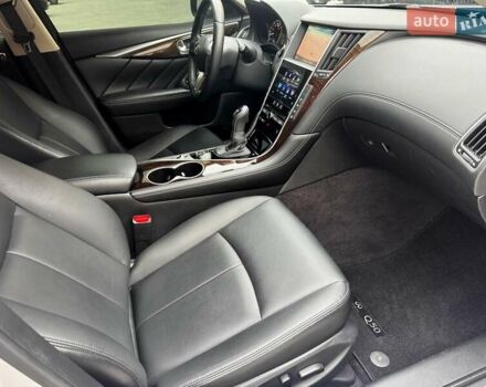 Сірий Інфініті Q50, об'ємом двигуна 3 л та пробігом 72 тис. км за 17400 $, фото 16 на Automoto.ua