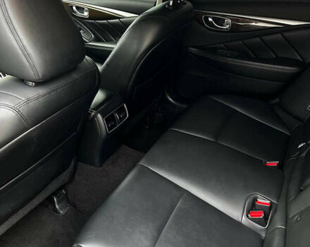 Сірий Інфініті Q50, об'ємом двигуна 3 л та пробігом 148 тис. км за 14500 $, фото 12 на Automoto.ua