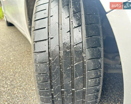 Серый Инфинити Q50, объемом двигателя 3 л и пробегом 100 тыс. км за 14800 $, фото 14 на Automoto.ua