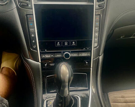 Серый Инфинити Q50, объемом двигателя 1.99 л и пробегом 148 тыс. км за 15000 $, фото 4 на Automoto.ua