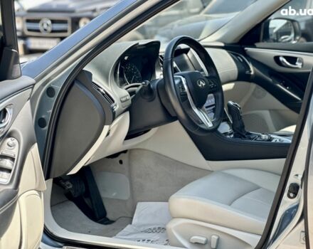 Серый Инфинити Q50, объемом двигателя 0 л и пробегом 93 тыс. км за 14900 $, фото 8 на Automoto.ua