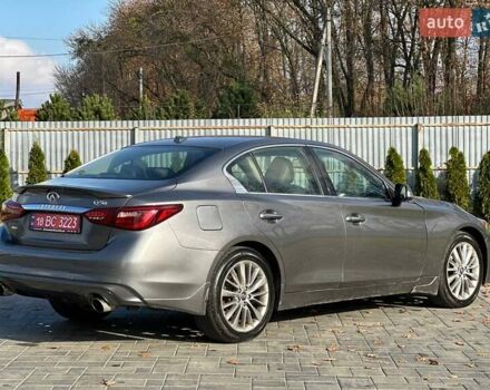 Серый Инфинити Q50, объемом двигателя 3 л и пробегом 74 тыс. км за 15900 $, фото 4 на Automoto.ua