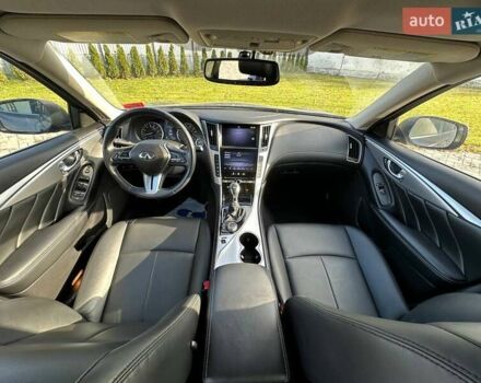 Серый Инфинити Q50, объемом двигателя 3 л и пробегом 74 тыс. км за 15900 $, фото 20 на Automoto.ua