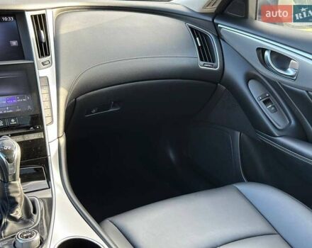 Серый Инфинити Q50, объемом двигателя 3 л и пробегом 74 тыс. км за 15900 $, фото 19 на Automoto.ua