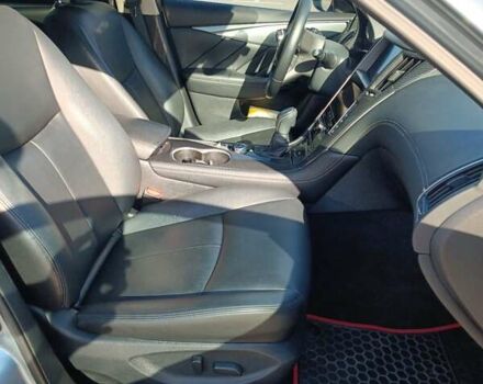 Сірий Інфініті Q50, об'ємом двигуна 3 л та пробігом 135 тис. км за 23000 $, фото 11 на Automoto.ua