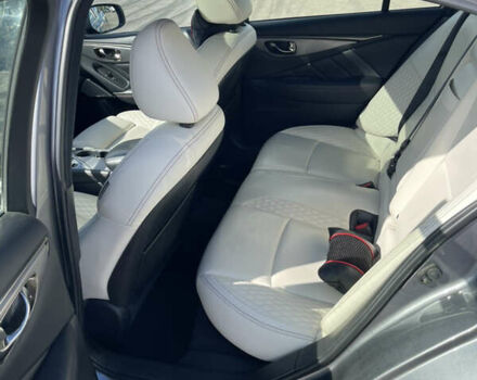 Серый Инфинити Q50, объемом двигателя 3 л и пробегом 170 тыс. км за 24000 $, фото 14 на Automoto.ua