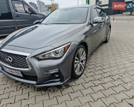 Серый Инфинити Q50, объемом двигателя 3 л и пробегом 55 тыс. км за 25000 $, фото 1 на Automoto.ua