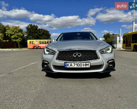 Серый Инфинити Q50, объемом двигателя 3 л и пробегом 93 тыс. км за 20000 $, фото 2 на Automoto.ua